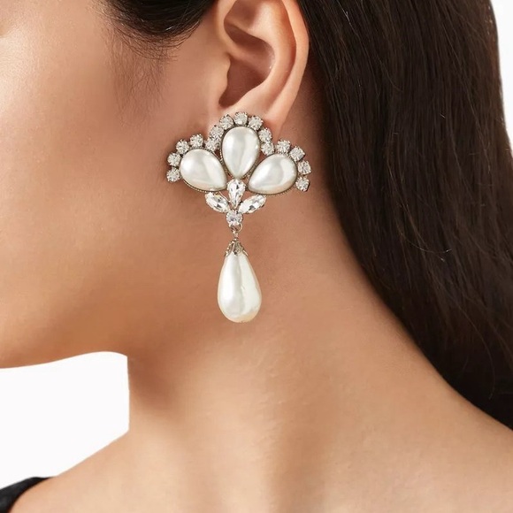 Alessandra Rich
Pearl Earrings With Pendant - Picture 3 of 5